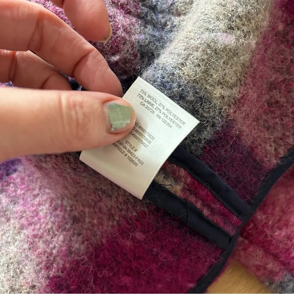 Aritzia excellent preowned